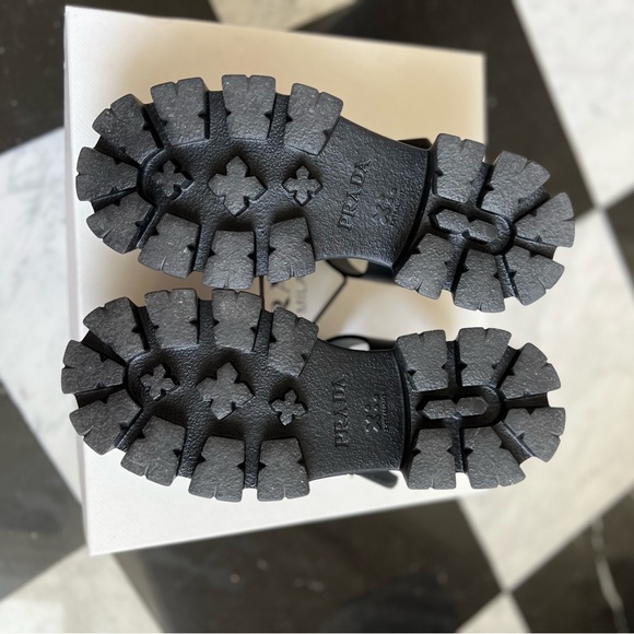 Brand New w Box Prada Rubber Monolith sandals black Gladiator summer shoes 38 - Picture 8 of 9